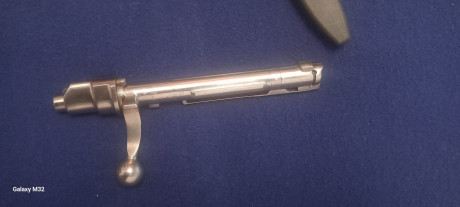 Vendo rifle Santa Barbara en 308 W .Estado impecable, sin ningún rasguño. Muy poco uso.Modelo kit 1000, 02
