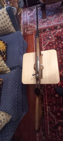 Vendo rifle Santa Barbara en 308 W .Estado impecable, sin ningún rasguño. Muy poco uso.Modelo kit 1000, 01