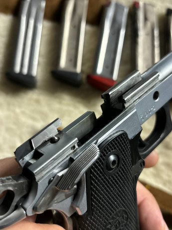 Se vende pistola SPS astra fabricada por Ceferino Massip del calibre 40sw, se entrega con funda de transporte 11