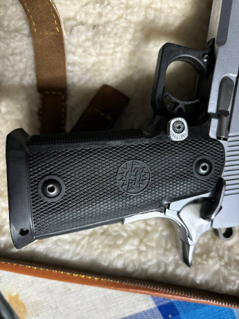 Se vende pistola SPS astra fabricada por Ceferino Massip del calibre 40sw, se entrega con funda de transporte 10