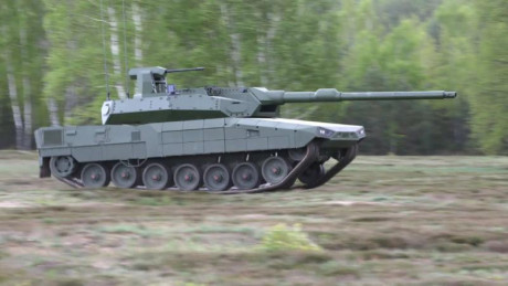 Saludos, carristas.

En la reciente feria Eurosatory 2022 han habido varias novedades en el tema de los 71