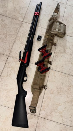Benelli nova con muchas extras y muy poco uso, cañón de 66cm, añadido el tubo extensor +10, muelle del 02