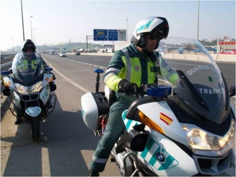 CARTA DE UN GUARDIA CIVIL
A PERE NAVARRO,DIRECTOR GENERAL DE TRÁFICO
Leo en el día de hoy sus nuevas declaraciones 12