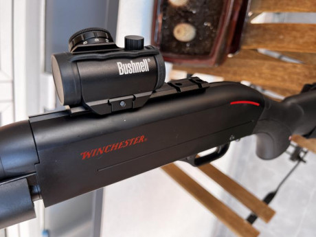 Vendo escopeta de corredera winchester defender high capacity (7+1 cartuchos). La escopeta la compré nueva 01