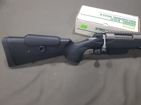 Un compañero vende un TIKKA T3X en cal. 6,5x55 creo que es el super varmint, ha tirado dos cajas de 20 02