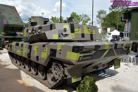 Saludos, carristas.

En la reciente feria Eurosatory 2022 han habido varias novedades en el tema de los 42