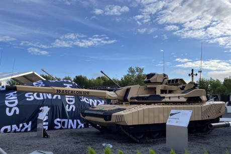 Saludos, carristas.

En la reciente feria Eurosatory 2022 han habido varias novedades en el tema de los 62