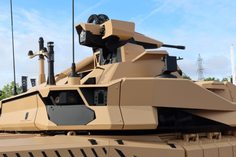 Saludos, carristas.

En la reciente feria Eurosatory 2022 han habido varias novedades en el tema de los 70