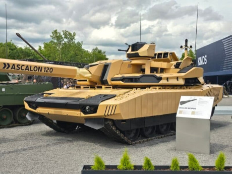 Saludos, carristas.

En la reciente feria Eurosatory 2022 han habido varias novedades en el tema de los 81