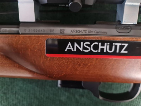 Vendo carabina anschutz 1761 calibre 22 lr cañon seleccionado dos cargadore guia de vaqueta protector 11