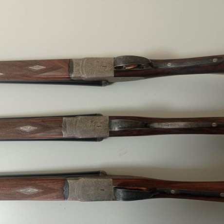 Vendo trio de escopetas calibre 12, I. Ugartechea en muy buen estado tanto estético como de funcionamiento. 01