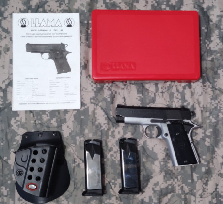 Vendo LLAMA MINIMAX II calibre 45 ACP, arma compacta para defensa muy cuidada, con todos sus accesorios 01