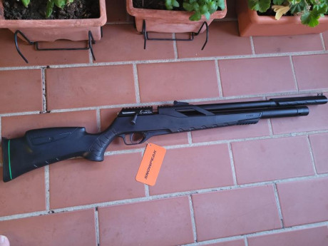 Vendo esta carabina pcp nueva sin uso ganada en un concurso calibre 4.5  
205 EUROS PUESTA EN CASA 01
