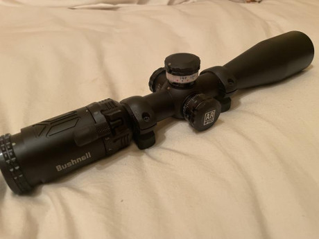 Vendo este visor Compacto en perfectas condiciones, prácticamente sin uso, solo en una carabina del 22 00