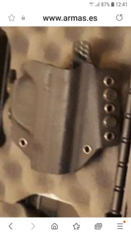 Se vende mp9 compac.
450e incluye portes.
Con maleta original y funda porte.
Guiada en F.
Escucho ofertas. 20