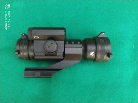    Buenas tardes

Pongo en venta un visor de punto rojo Vortex Strikefire II en un estado absolutamente 01
