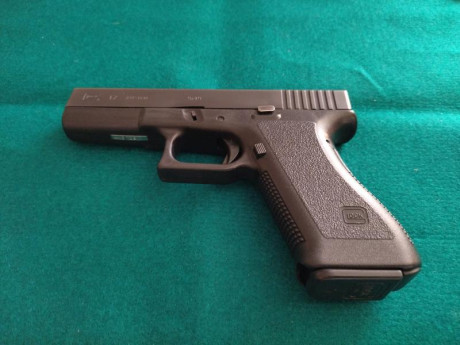 Vendo pistola Glock 17 de 9mm.
Está guiada en F
Es de 2ª generación, pero está prácticamente sin usar.
Se 00
