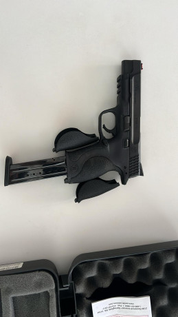 Se vende MP9 pro, en muy buen estado, lo que se ve en las fotos, pipa, maletín, 2 cargadores, y ampliación 02