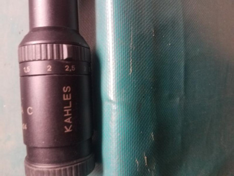 Se vende visor de batida kahles Helia C 1.1-4x24 con las anillas, 600€ portes incluidos. 02