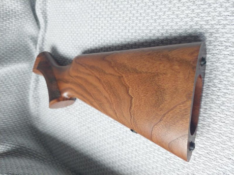 Culata de nogal seleccionado, grado 2, nueva a estrenar, para rifle Browning MK3.
200e
Wasap.666777732 01