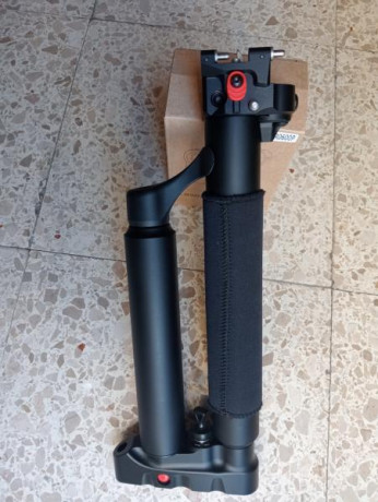 Hola un amigo vende esto teléfono para su contacto 608395721        Se vende pistola-carabina  PCP Edgun 10