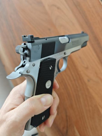 Buenos días a todos,

Vendo pistola Colt 1911 Combat Elite en calibre 38 Super Auto, con cañón de 5 pulgadas, 00