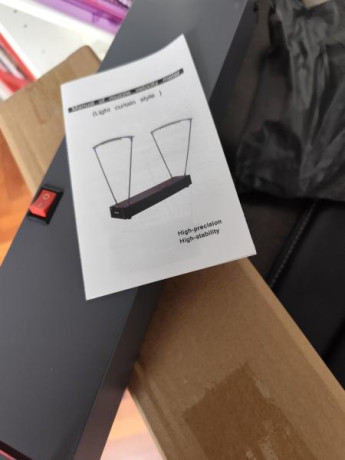 Cronografo comprado en Amazon hace tiempo y que no llegué a usar. Está nuevo. Sólo le puse pilas y lo 00