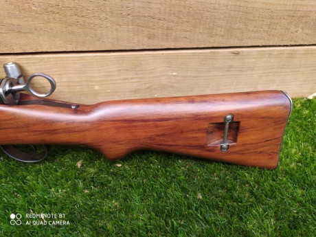   Buenos días

Pongo en venta un Schmidt Rubin K31 en calibre 7,5x55.

Muy buen estado de metales, perfecto 12