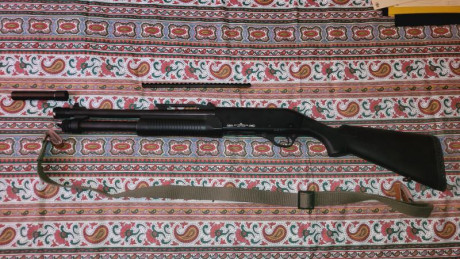 Pongo a la venta una fiable y con mucha precisión escopeta táctica Stinger RXT 1206 con bocacha rompepuertas 11