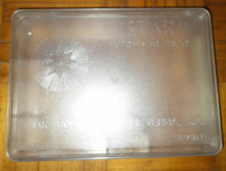 Caja transparente Star BM, precio 25 euros más 6 de portes de Nacex si hay que enviarla. 01
