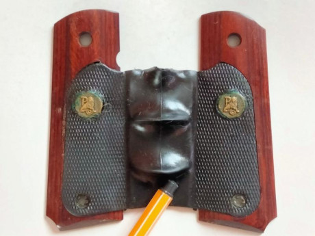 Hola, pongo varios tipos de cachas para las Colt 1911 Y Colt Mustang 380 

aun quedan de las militares 140