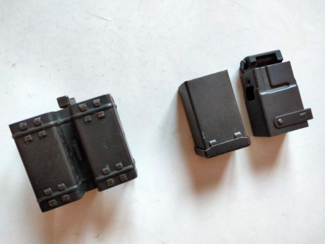 Hola
Pongo aqui a la venta varias cosas de la carabina HK MP5 y demas variantes 

Agrupador de dos cargadores 00