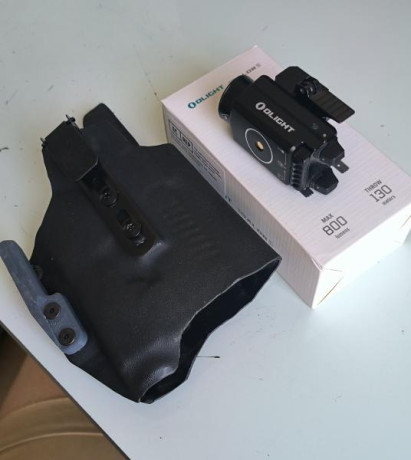 Vendo funda porte interior de kydex amgholster para CZ p10c y CZ P10S compatible con módulo de linterna 02