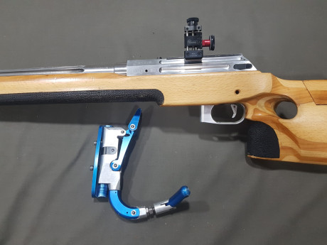 Vendo Unique T3000 rifle modular (cañones intercambiables) en cal 6,5x55se por falta de uso por 1500€.
Saludos. 20