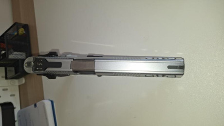 Un saludo. 
Cambio PARDINI GT9 6" en perfecto estado por los modelos descritos en el asunto. Por 12