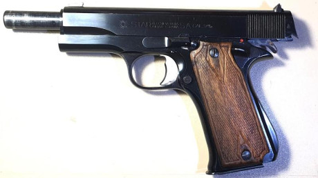 Vendo una de mis armas preferidas (todas lo son) para hacer un hueco que necesito en la licencia.

Es 10