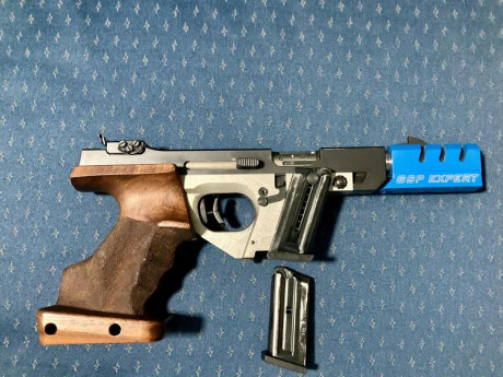 En perfecto estado de tiro. A toda prueba. Poco puedo decir de las bondades de esta pistola. Talla M. 00