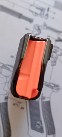 CARGADOR GLOCK 43X/48 9x19 10 BALAS Nuevo, sin uso.
COMPATIBLE SOLO CON LOS MODELOS GLOCK 43X Y GLOCK 00