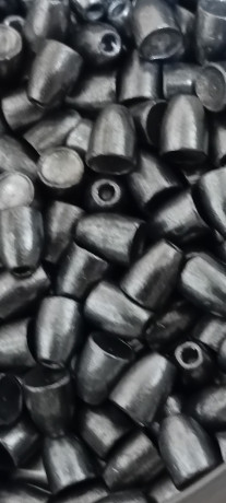 Slug 6,35 (.25) marca Apolo en envase de cartón x 200 unidades.
Precio por caja €9
Precio 3 o más cajas 00