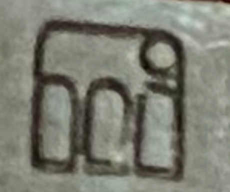 Hola compañeros, alguien sabe a qué corresponde este símbolo en el alza de mi pistola? Si es que que se 00