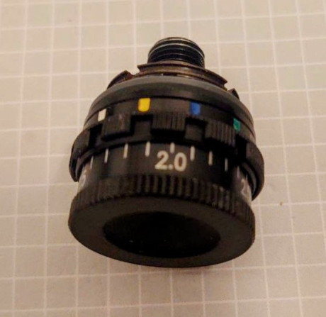 Vendo diópter para 10 y 50 m está como nuevo, solo probado.
Desplaza iris 0,02mm por click.
Se incluye 40