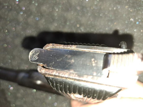 Pistola ASTRA 400 RE fabricada en la zona republicana 
con N° 14471.
Las pistolas REPÚBLICA ESPAÑOLA se 12