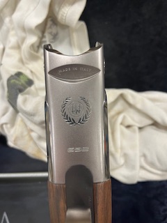 Hola;
A la venta escopeta Superpuesta Beretta 692 SPORTING B-FAST;
Con cañón de 76cm.
Culata B-Fast regulable.
Contrapesos 11