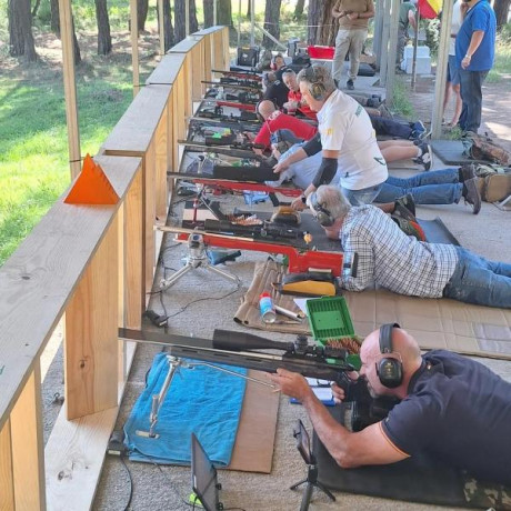 Buenas tardes a todos, 

Pues mi pregunta es si alguien sabe de algún campo de tiro para RIFLE en Galicia, 40