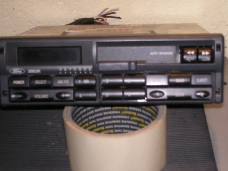 Hola, tengo un Ford Mondeo Ghia del año 1995. Recientemente he cambiado la batería y el problema viene 71