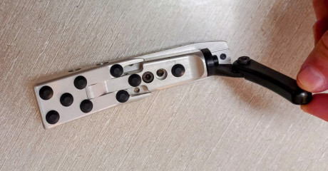 Vendo esta cantonera con rabera en muy buen  estado y pido 100 € envío aparte. 01