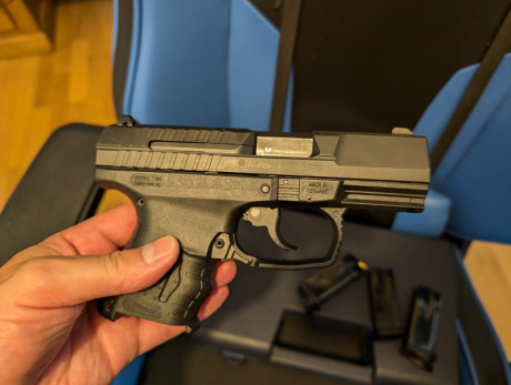 Walter P99 compact guiada con licencia A. Tiene menos de 50 disparos. Más fotos contactarme por teléfono. 00