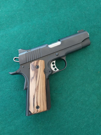 Buenos días

Un compañero que deja el tiro, me ha pedido que anuncie las armas que se quiere ir quitando. 01
