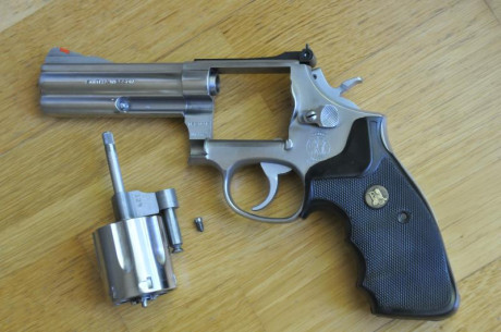 Vendo Revólver por dejar el Tiro Olímpico.

- Marca: Smith & Wesson
- Modelo: 686  - 4”  Inoxidable 11