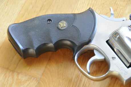 Vendo Revólver por dejar el Tiro Olímpico.

- Marca: Smith & Wesson
- Modelo: 686  - 4”  Inoxidable 20
